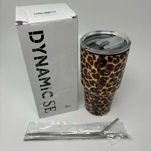 Dynamic SE 30 Ounce Vacuum Tumbler All Metal Animal Print Drink Cup with Straws